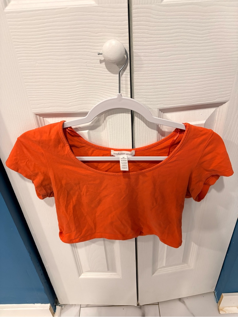Ambiance Apparel Orange Cropped Scoop Neck Tee